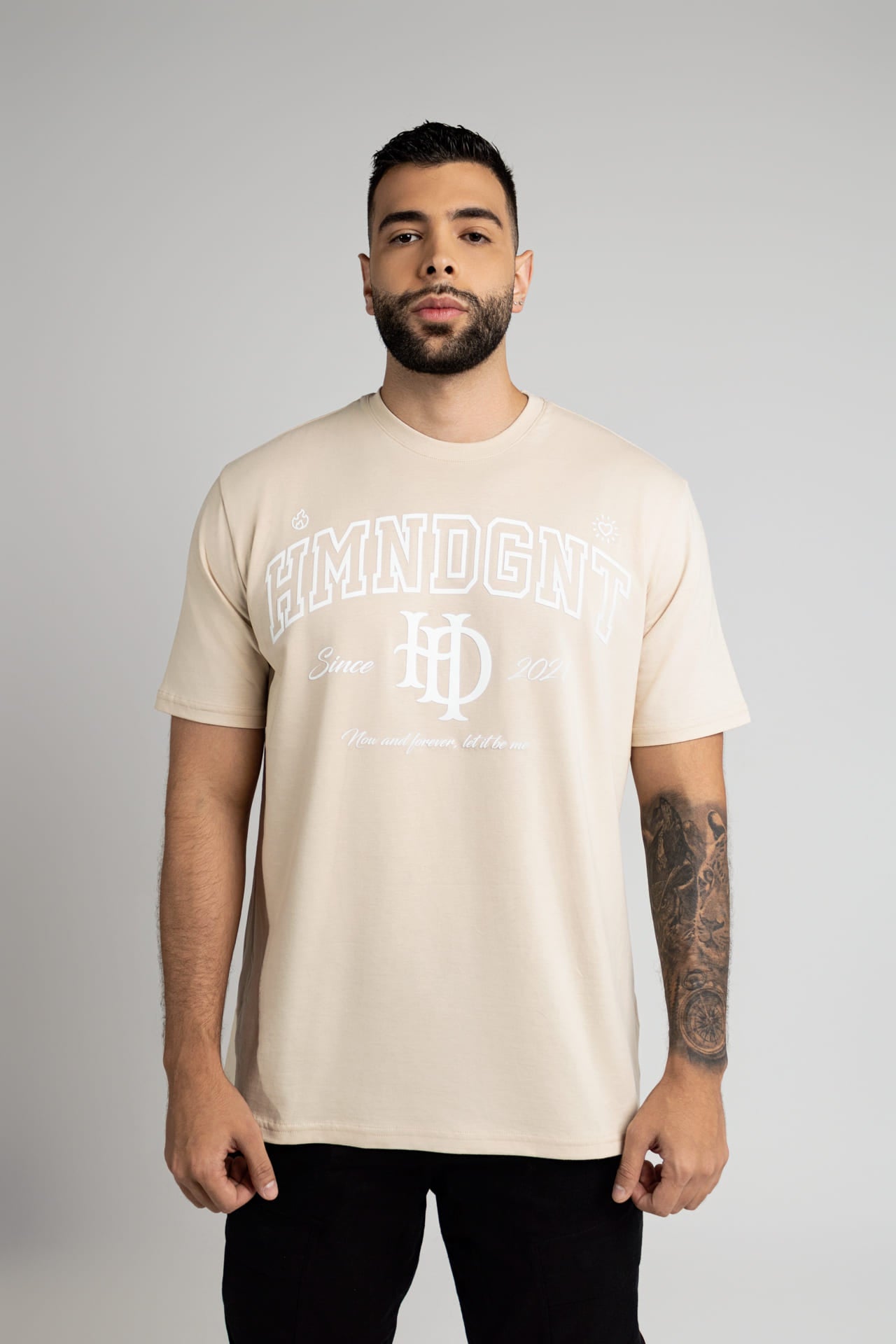 Camiseta Human Beige