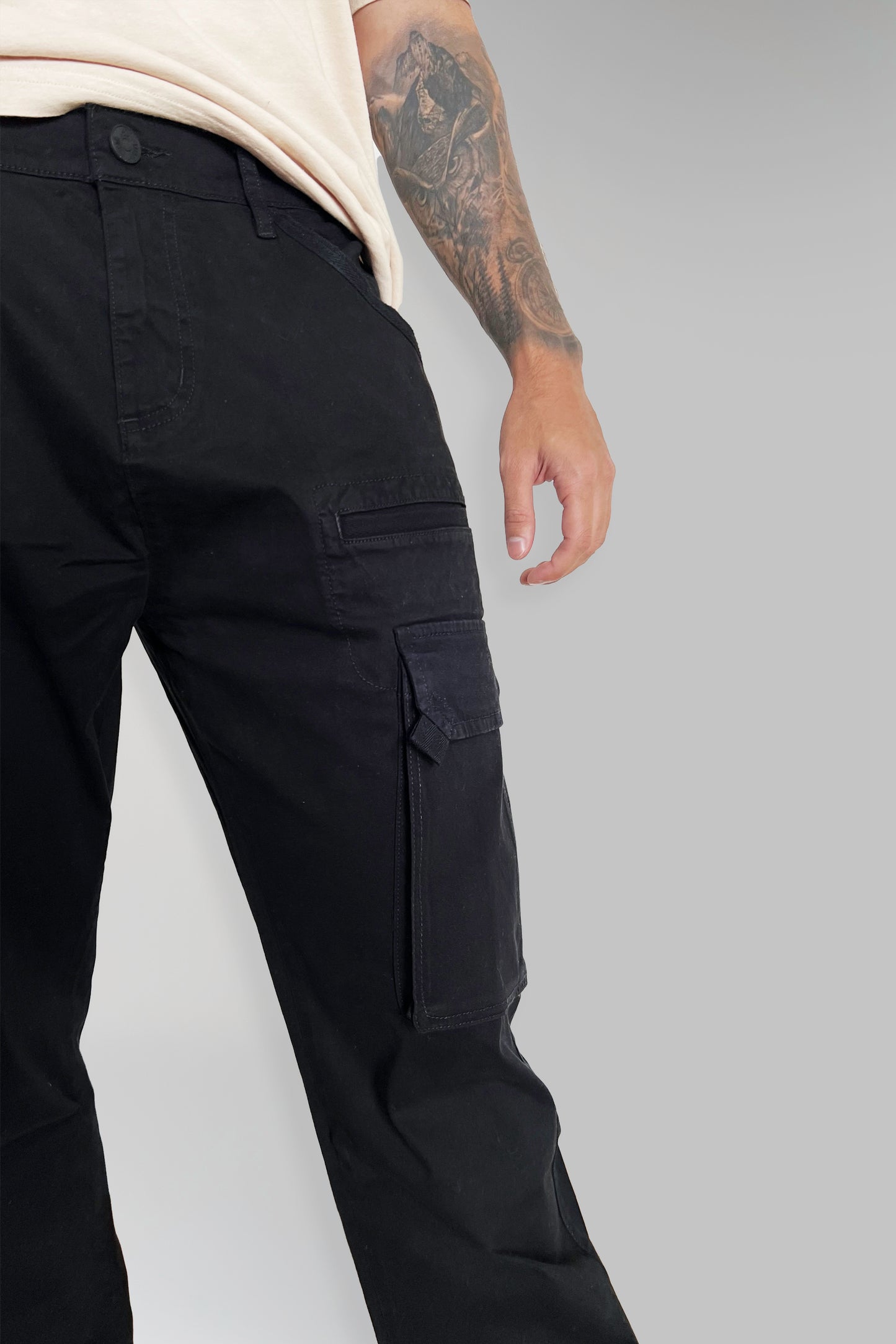 Jogger Cargo Ribete Negro