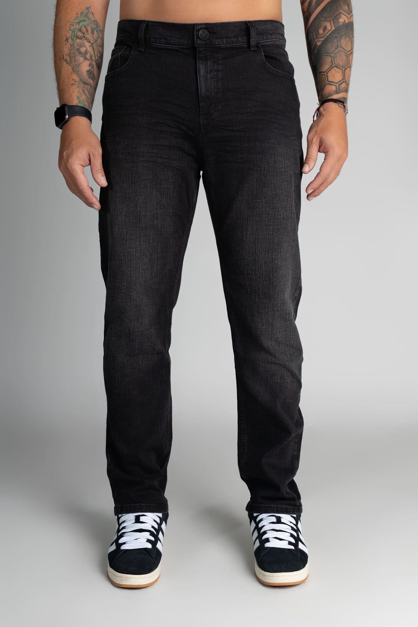 Jean Regular Fit Negro